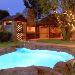 https://treetops-guesthouse.port-elizabeth-hotel.com